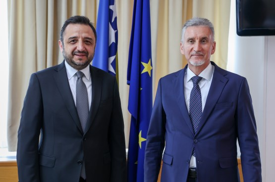 Zamjenik predsjedavajućeg Doma naroda PSBiH Kemal Ademović primio u nastupnu posjetu novoimenovanog ambasadora Republike Turske u BiH
